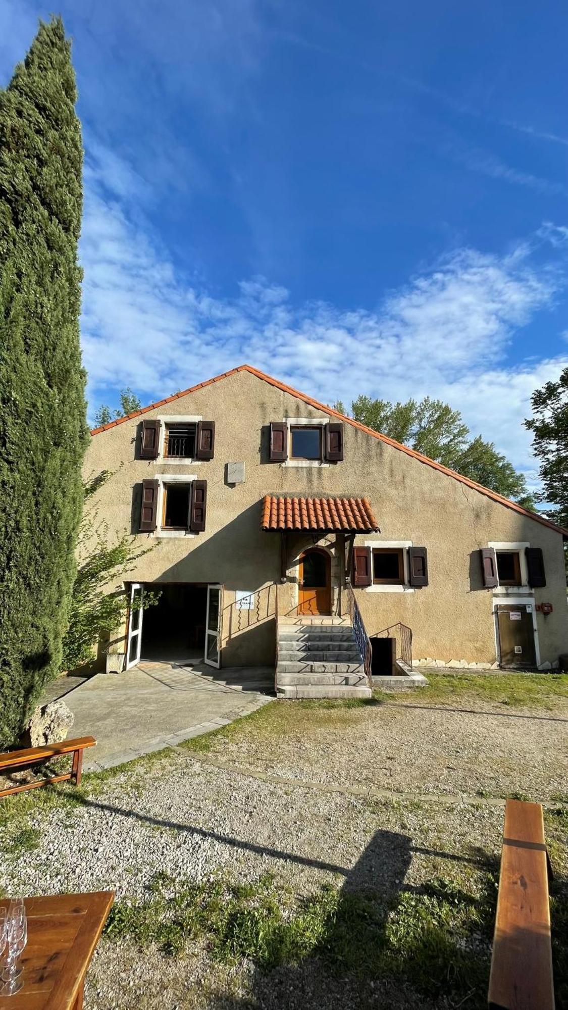 Auberge De Jeunesse Hi Millau La Maladrerie Eksteriør billede